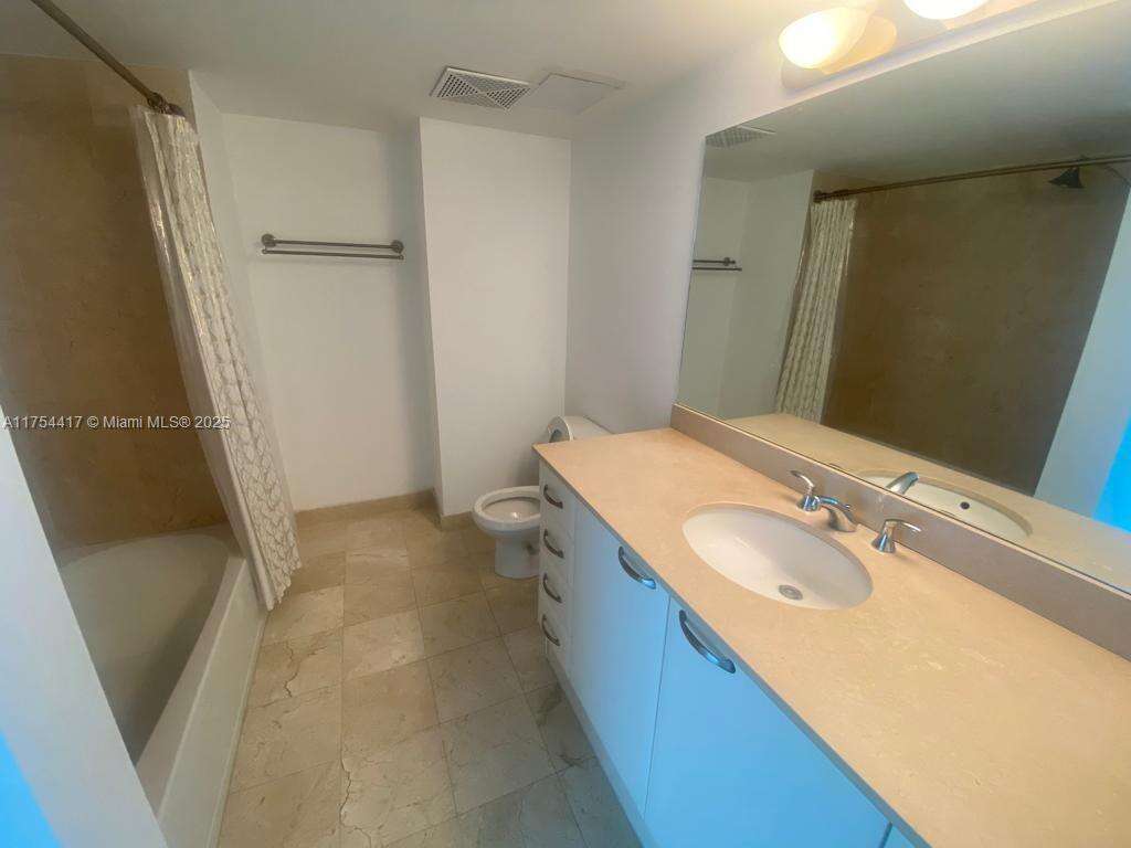 Skyline On Brickell at 2101 Brickell Ave, Miami, FL 33129 - For Sale photo 7