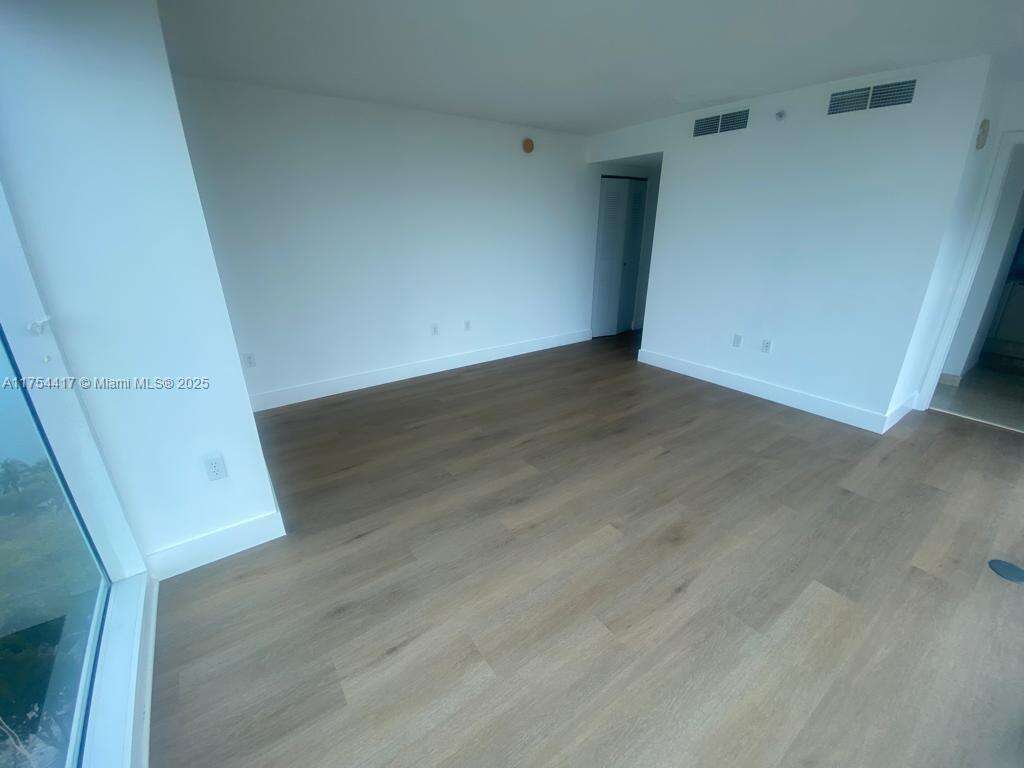 Skyline On Brickell at 2101 Brickell Ave, Miami, FL 33129 - For Sale photo 8
