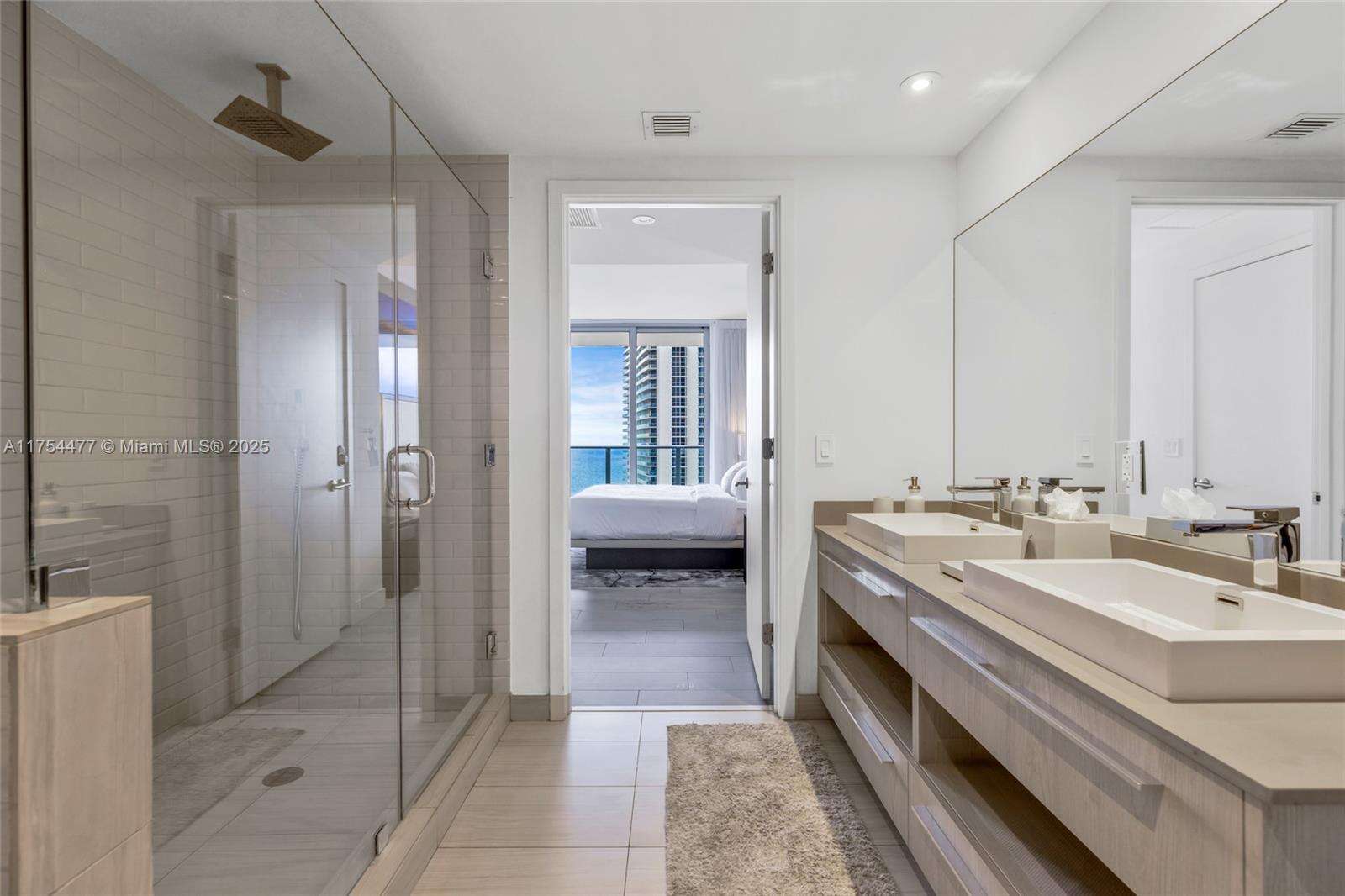 Hyde Beach House at 4010 Ocean Dr, Hollywood, FL 33019 - For Sale photo 11