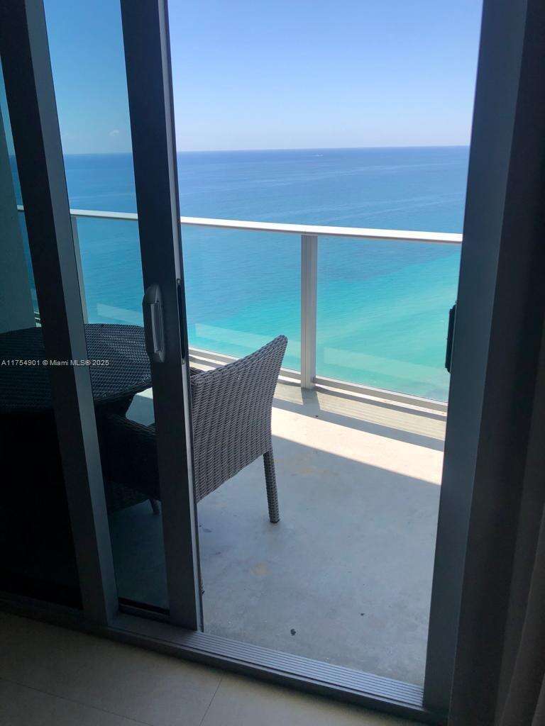 Hyde Resort at 4111 Ocean Dr, Hollywood, FL 33019 - For Sale photo 11