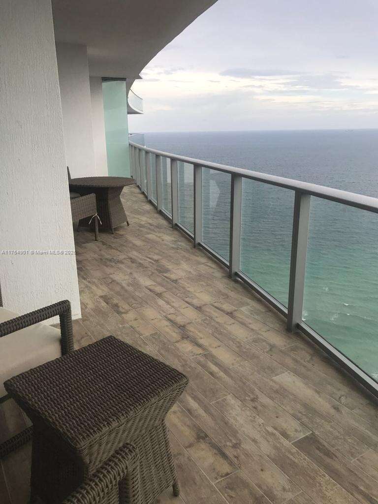 Hyde Resort at 4111 Ocean Dr, Hollywood, FL 33019 - For Sale photo 14