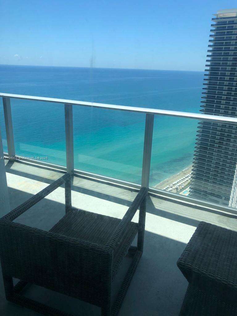 Hyde Resort at 4111 Ocean Dr, Hollywood, FL 33019 - For Sale photo 10