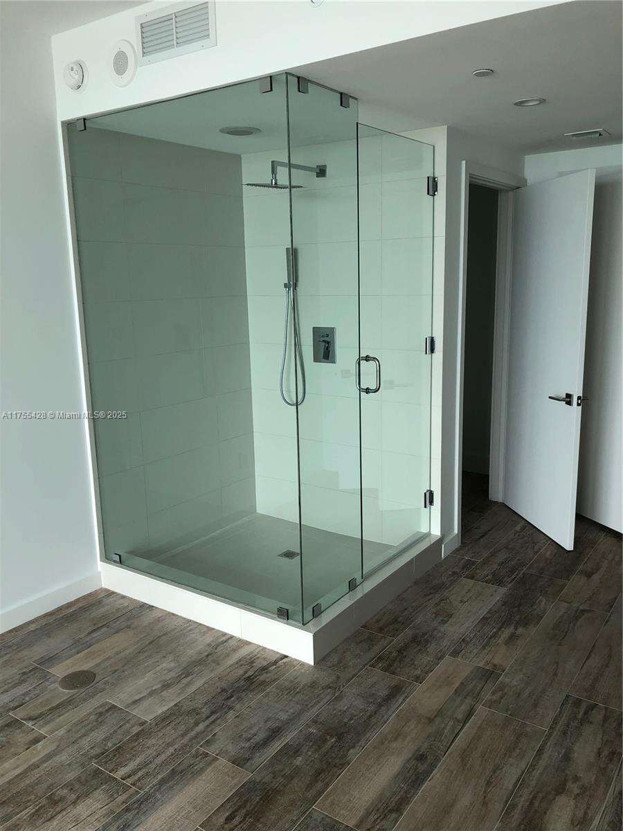 Paraiso Bay at 650 32 St, Miami, FL 33137 - For Sale photo 12