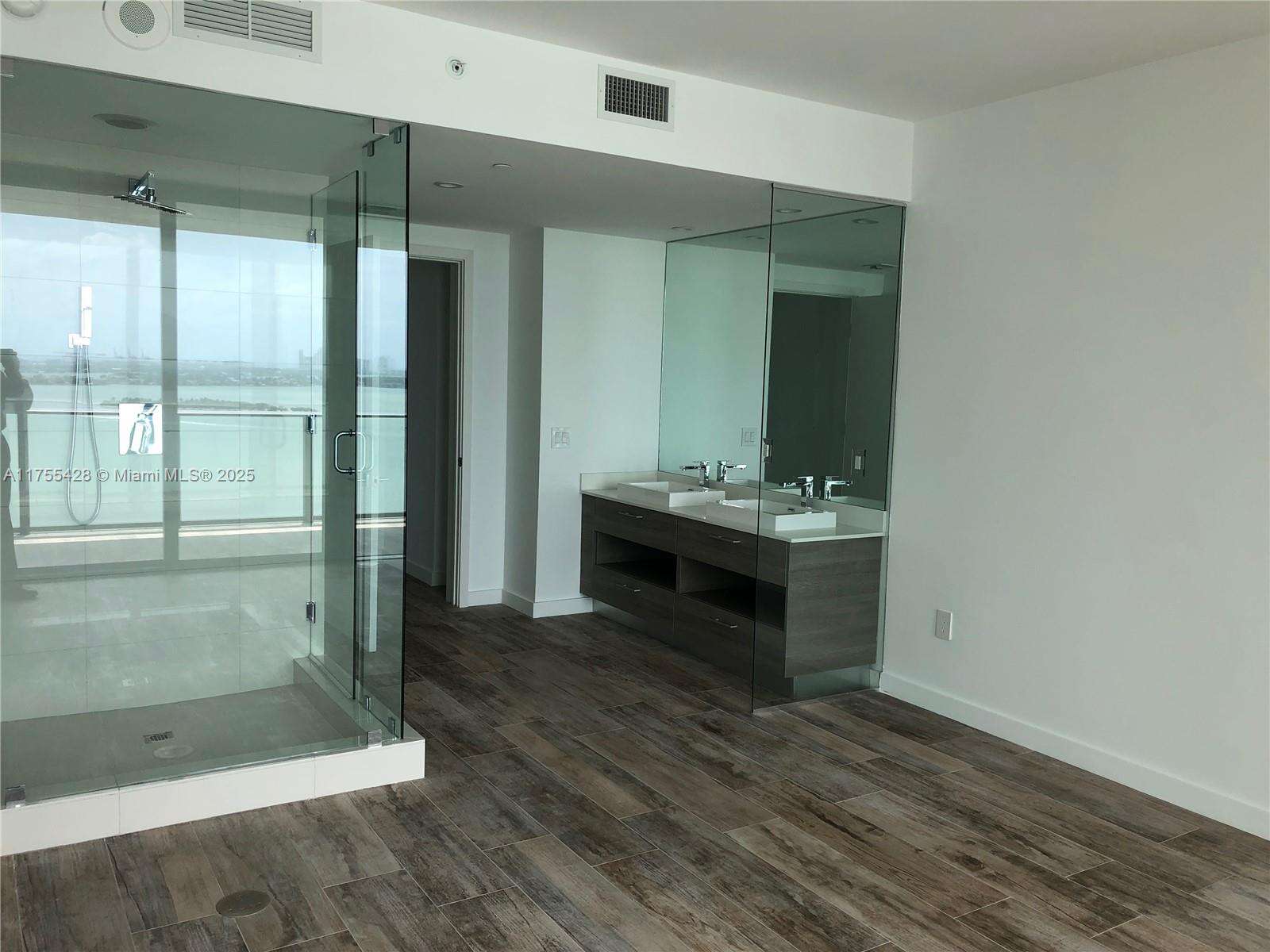 Paraiso Bay at 650 32 St, Miami, FL 33137 - For Sale photo 6