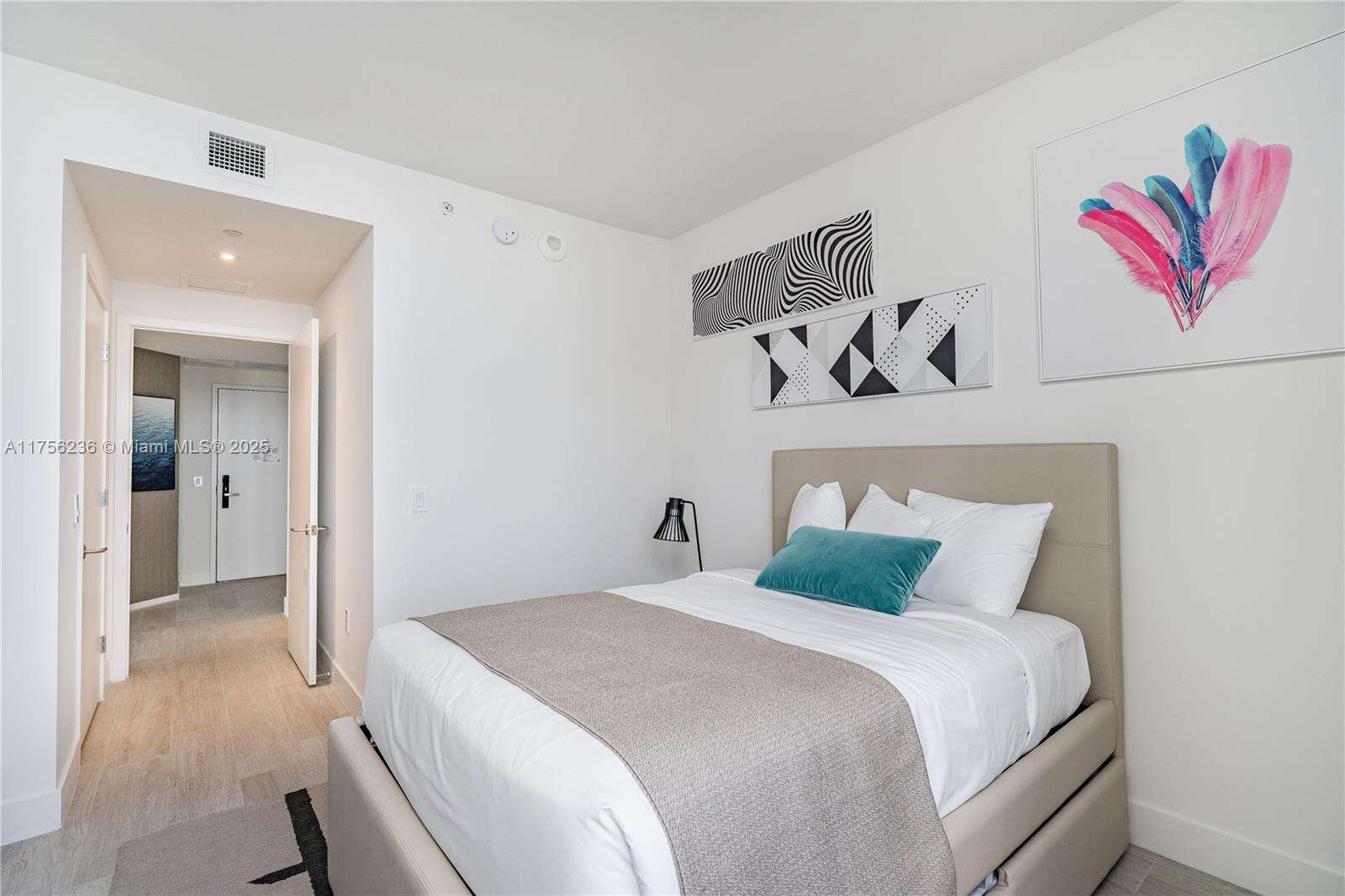 Hyde Beach House at 4010 Ocean Dr, Hollywood, FL 33019 - For Sale photo 14