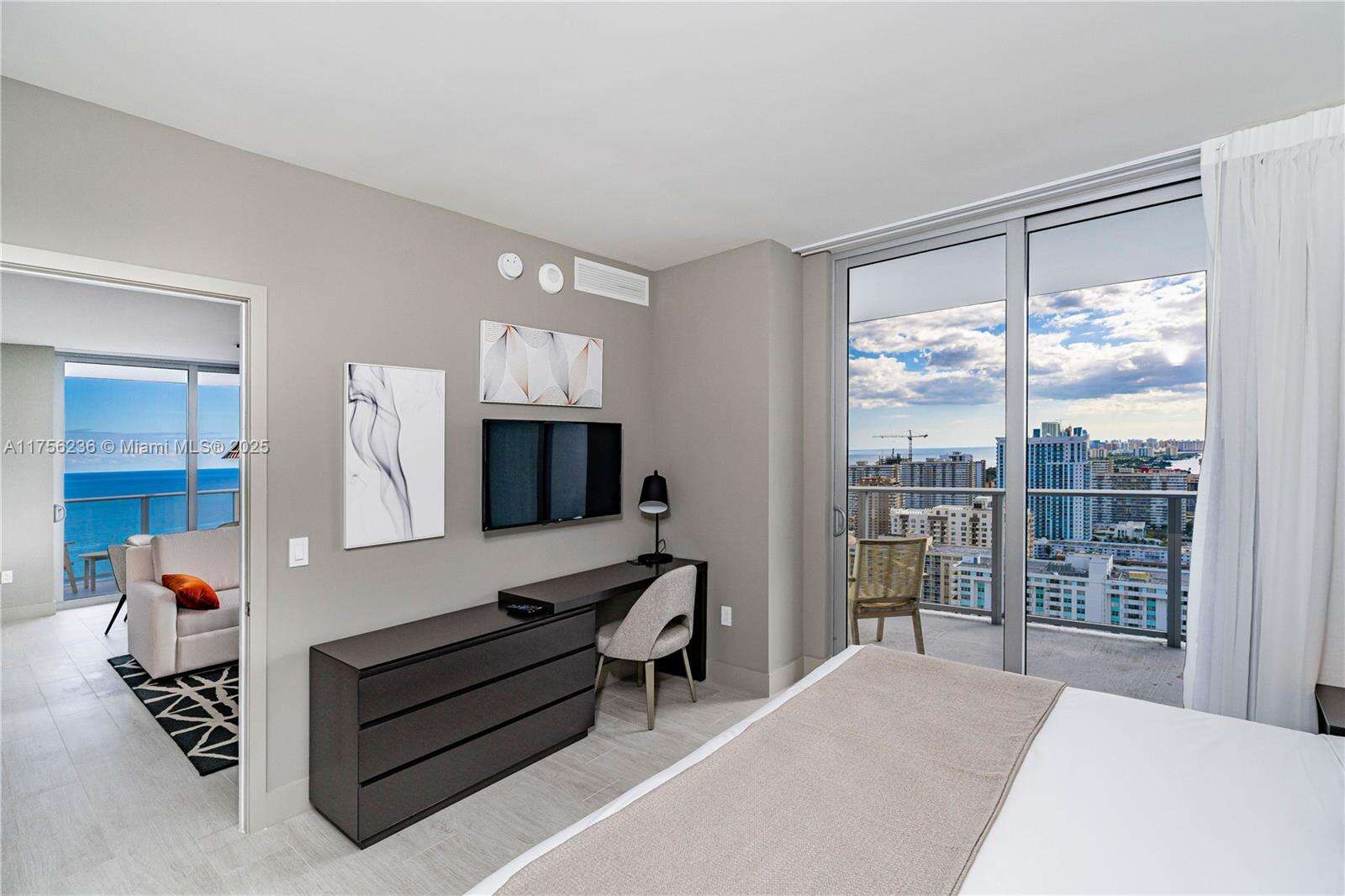 Hyde Beach House at 4010 Ocean Dr, Hollywood, FL 33019 - For Sale photo 15