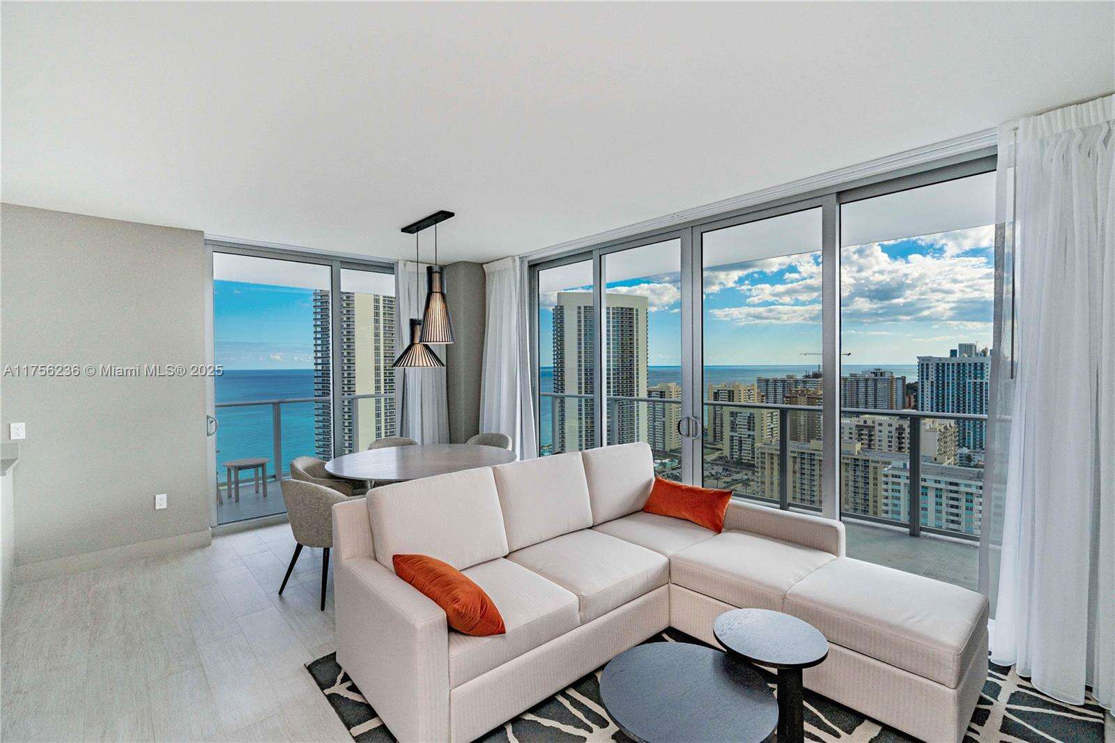 Hyde Beach House at 4010 Ocean Dr, Hollywood, FL 33019 - For Sale photo 3