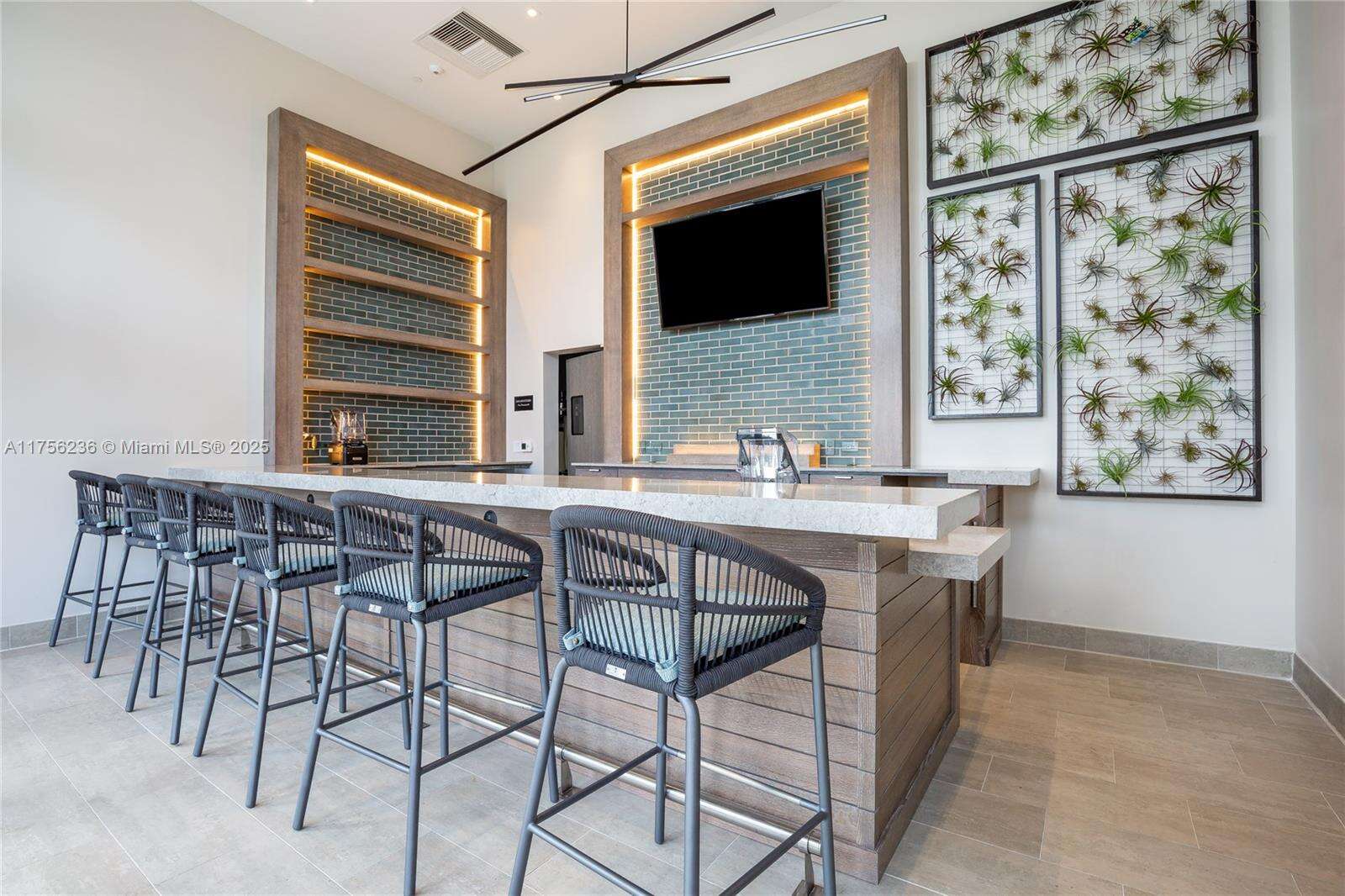 Hyde Beach House at 4010 Ocean Dr, Hollywood, FL 33019 - For Sale photo 33
