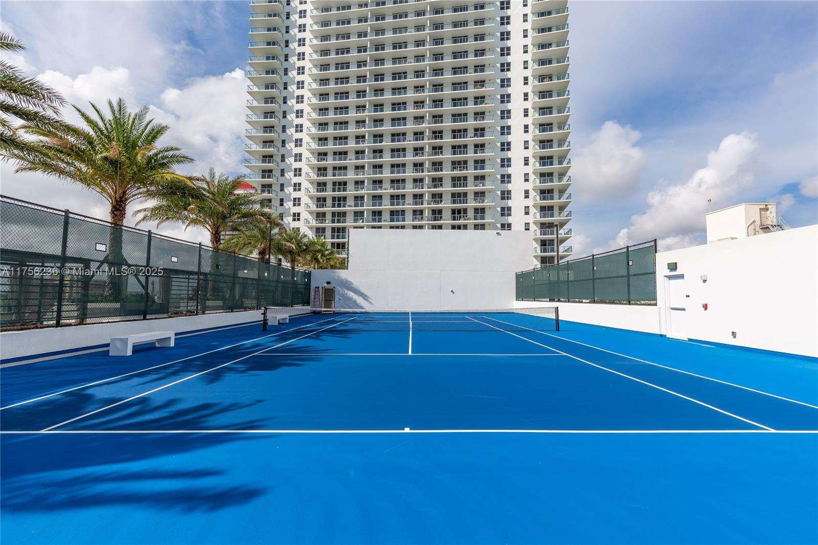 Hyde Beach House at 4010 Ocean Dr, Hollywood, FL 33019 - For Sale photo 49