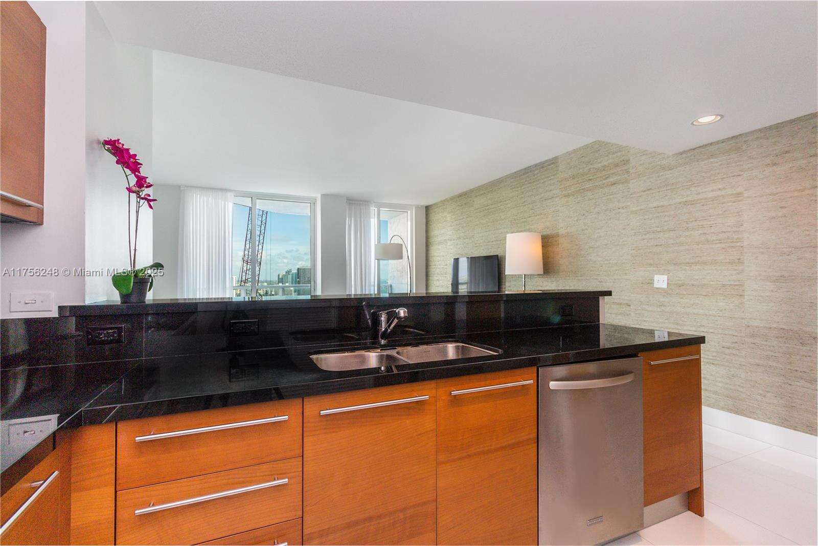 Vizcayne South at 253 2 St, Miami, FL 33132 - For Sale photo 12