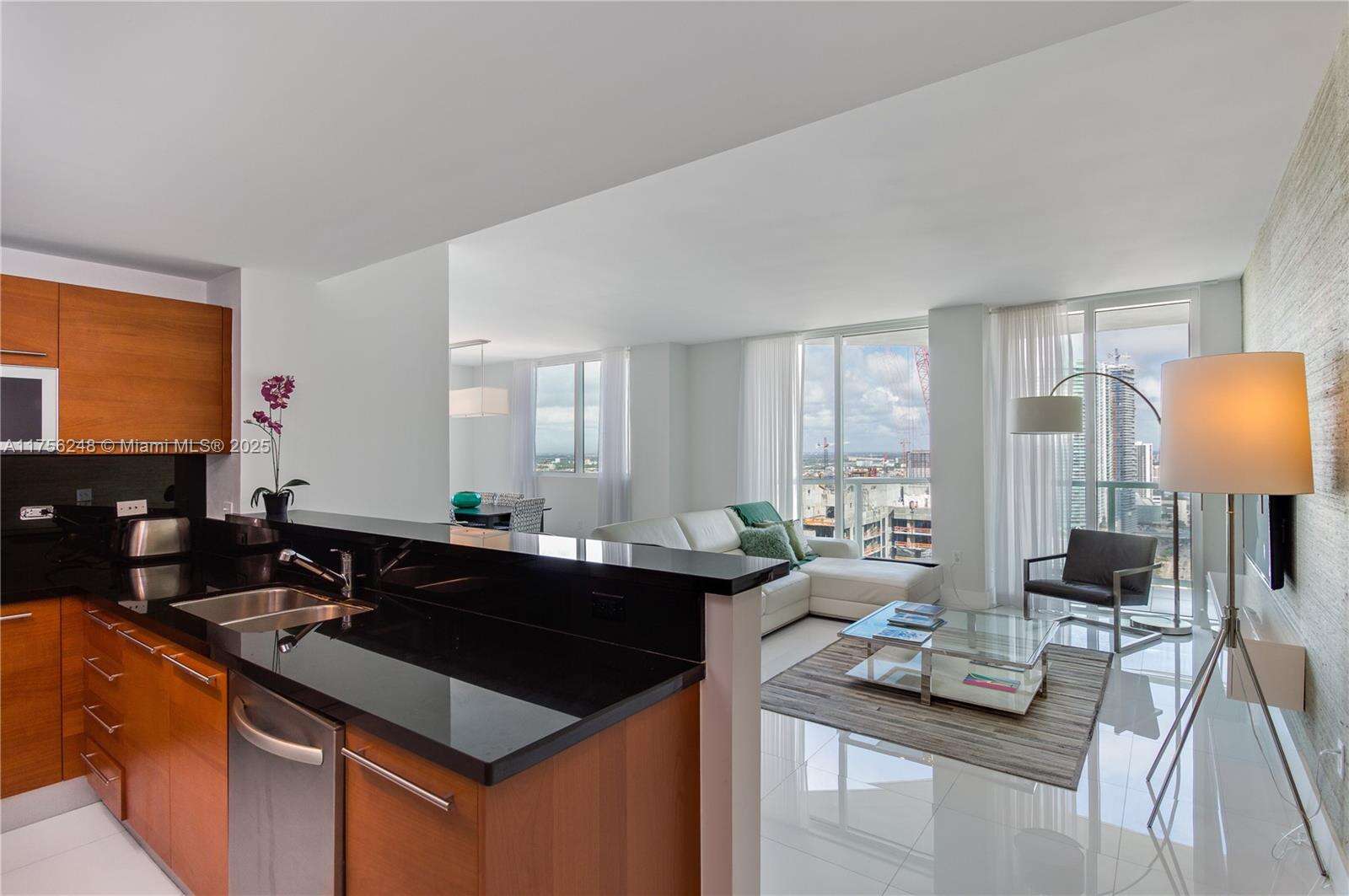 Vizcayne South at 253 2 St, Miami, FL 33132 - For Sale photo 5