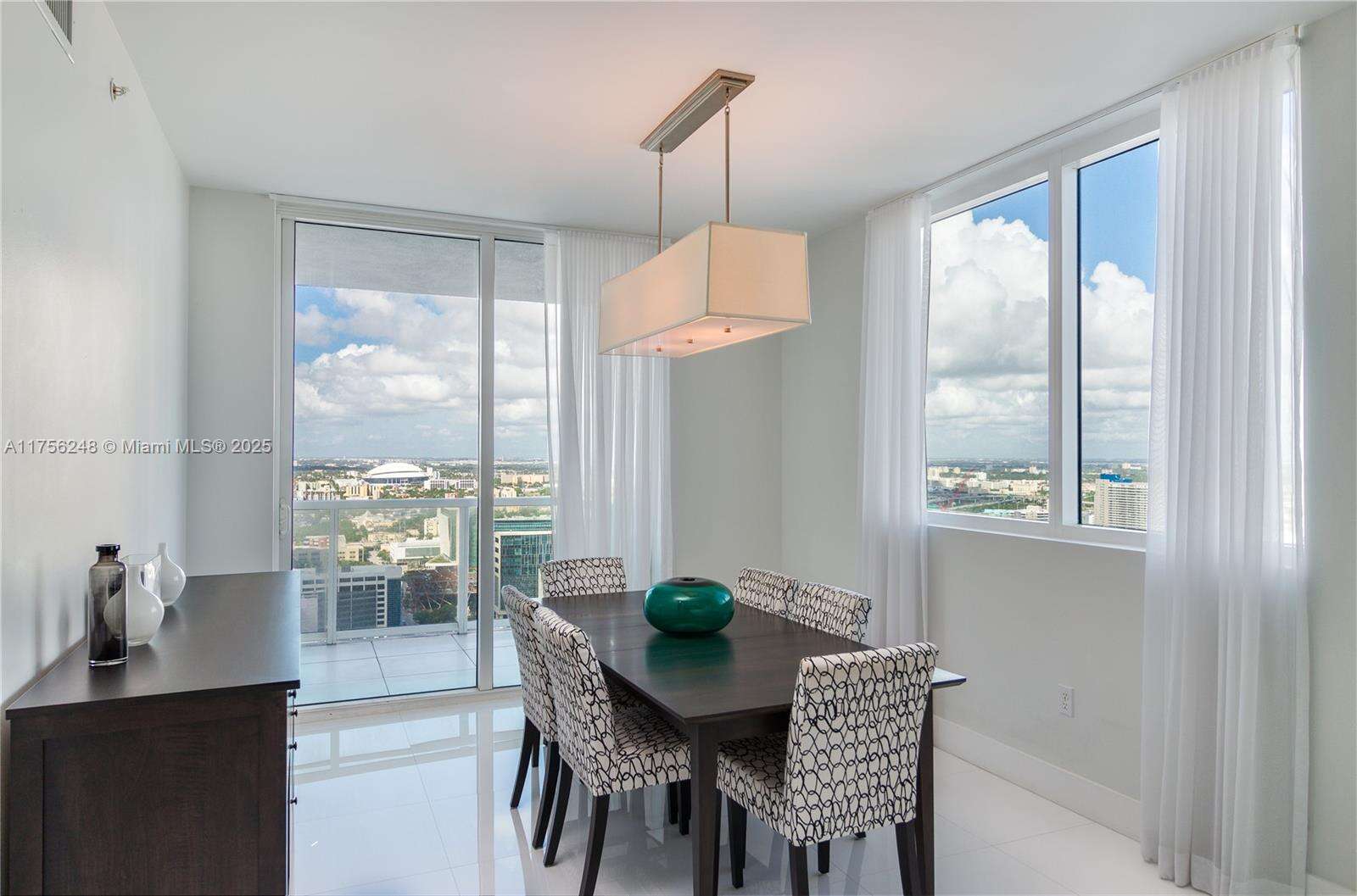 Vizcayne South at 253 2 St, Miami, FL 33132 - For Sale photo 7