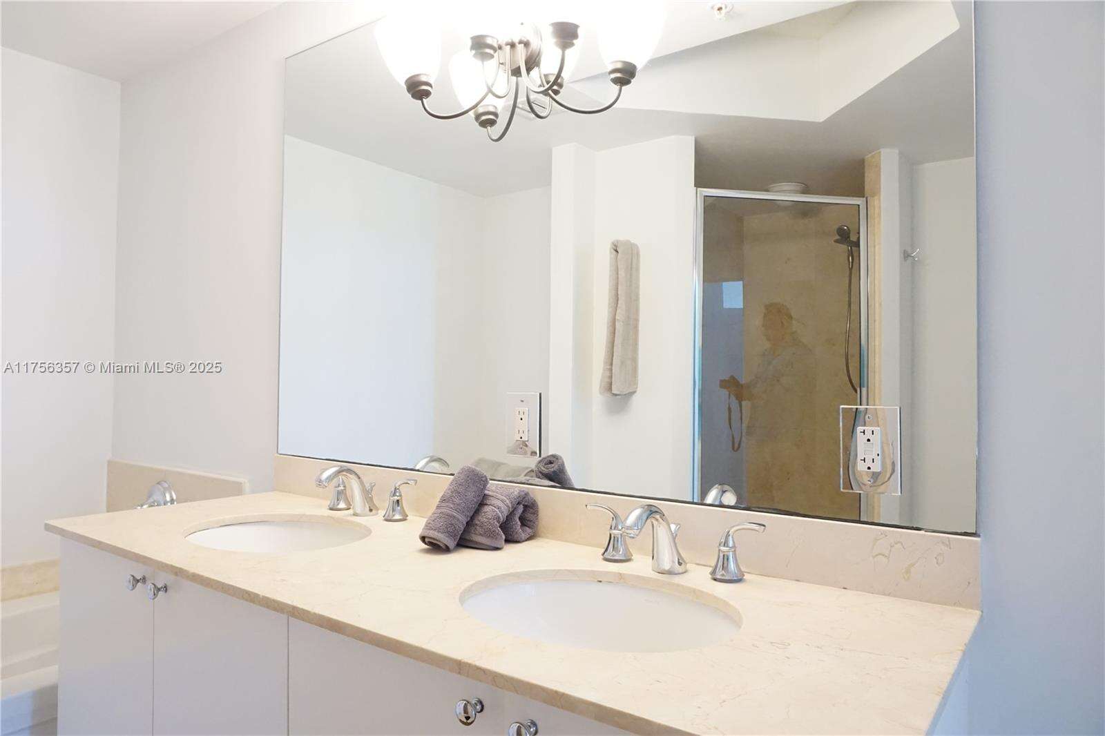 King David at 17555 Atlantic Blvd, Sunny Isles Beach, FL 33160 - For Sale photo 15