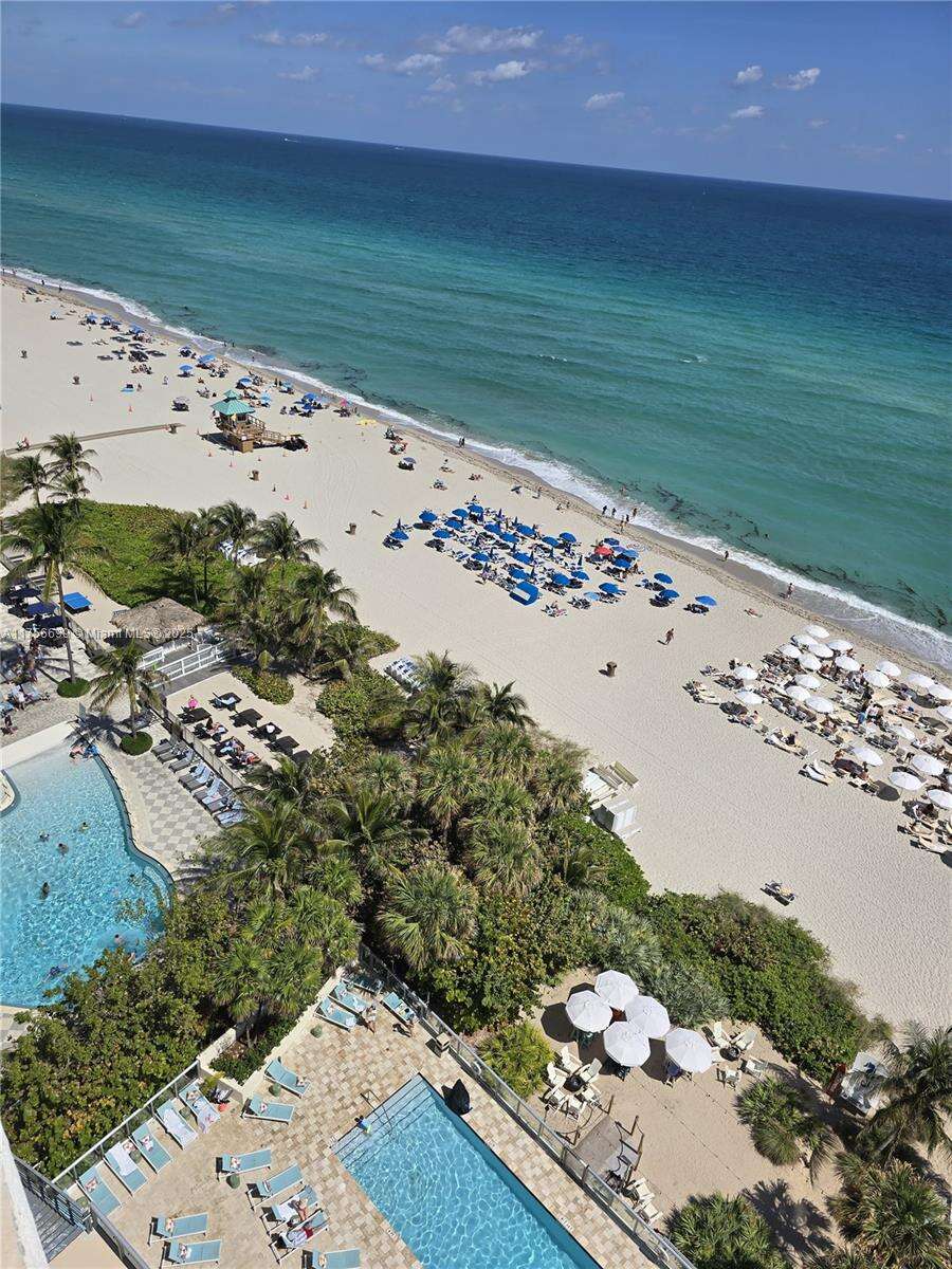 Sole at 17315 Collins Ave, Sunny Isles Beach, FL 33160 - For Sale photo 3