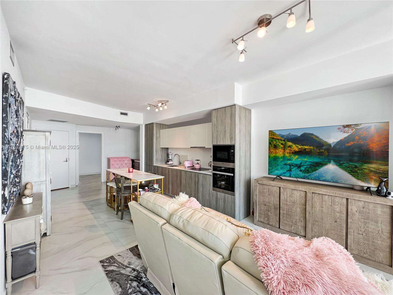 Biscayne Beach at 2900 7 Ave, Miami, FL 33137 - For Sale photo 12