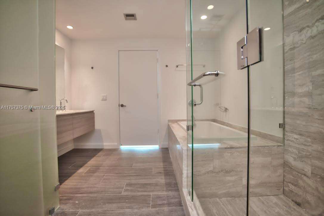 Biscayne Beach at 2900 7 Ave, Miami, FL 33137 - For Sale photo 18