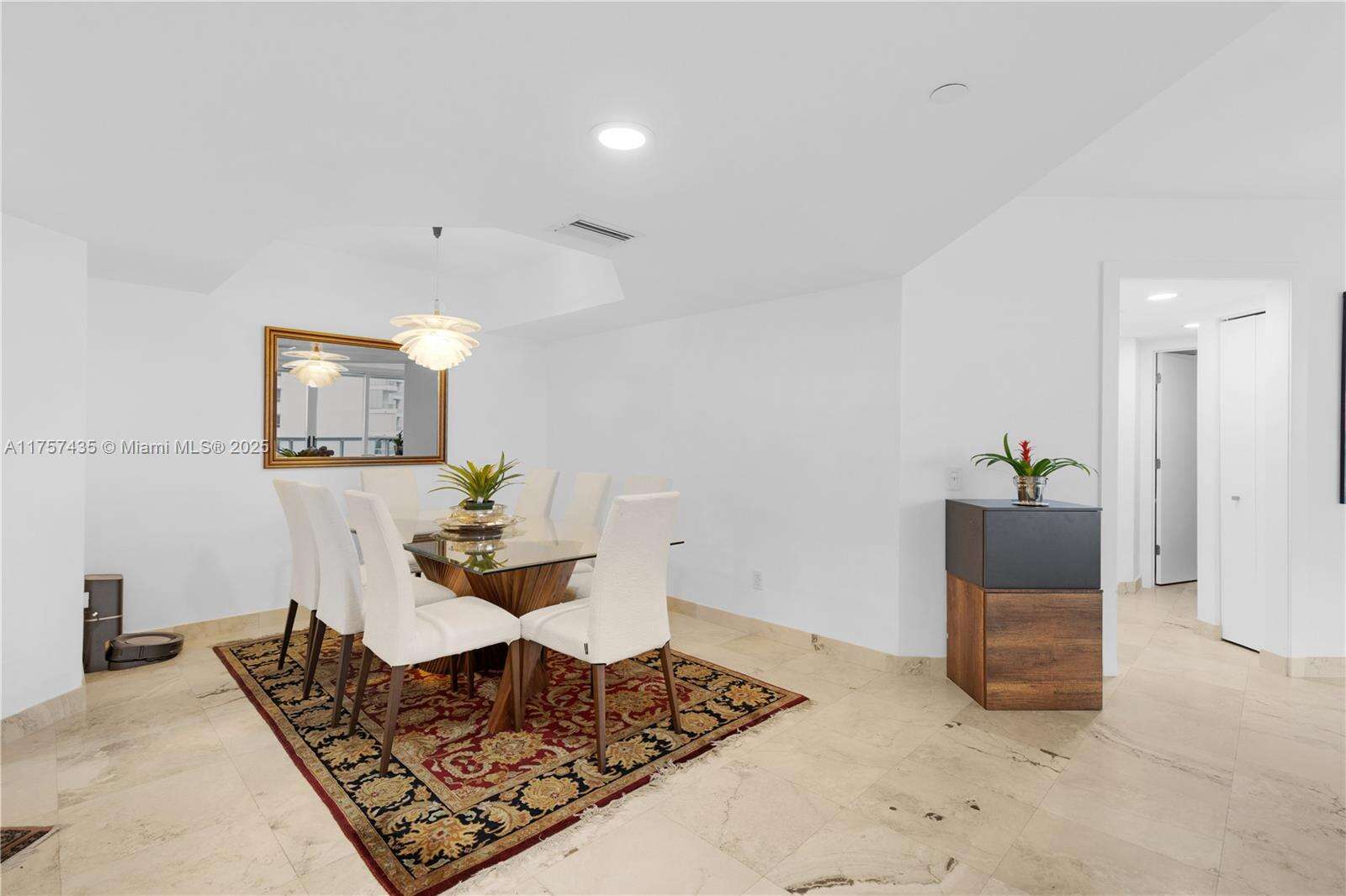 South Tower At The Point at 21055 Yacht Club Dr, Aventura, FL 33180 - For Sale photo 13
