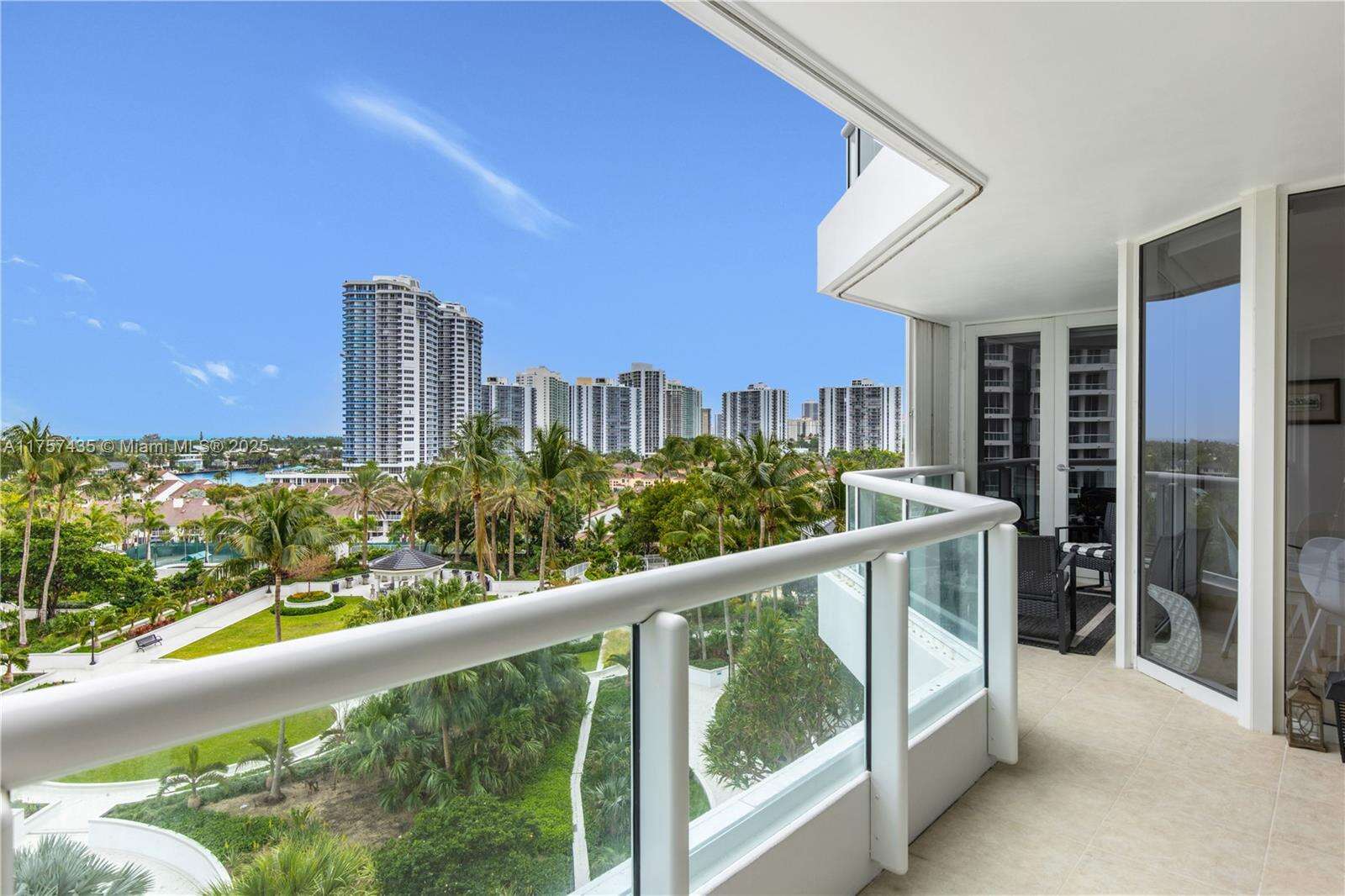 South Tower At The Point at 21055 Yacht Club Dr, Aventura, FL 33180 - For Sale photo 14