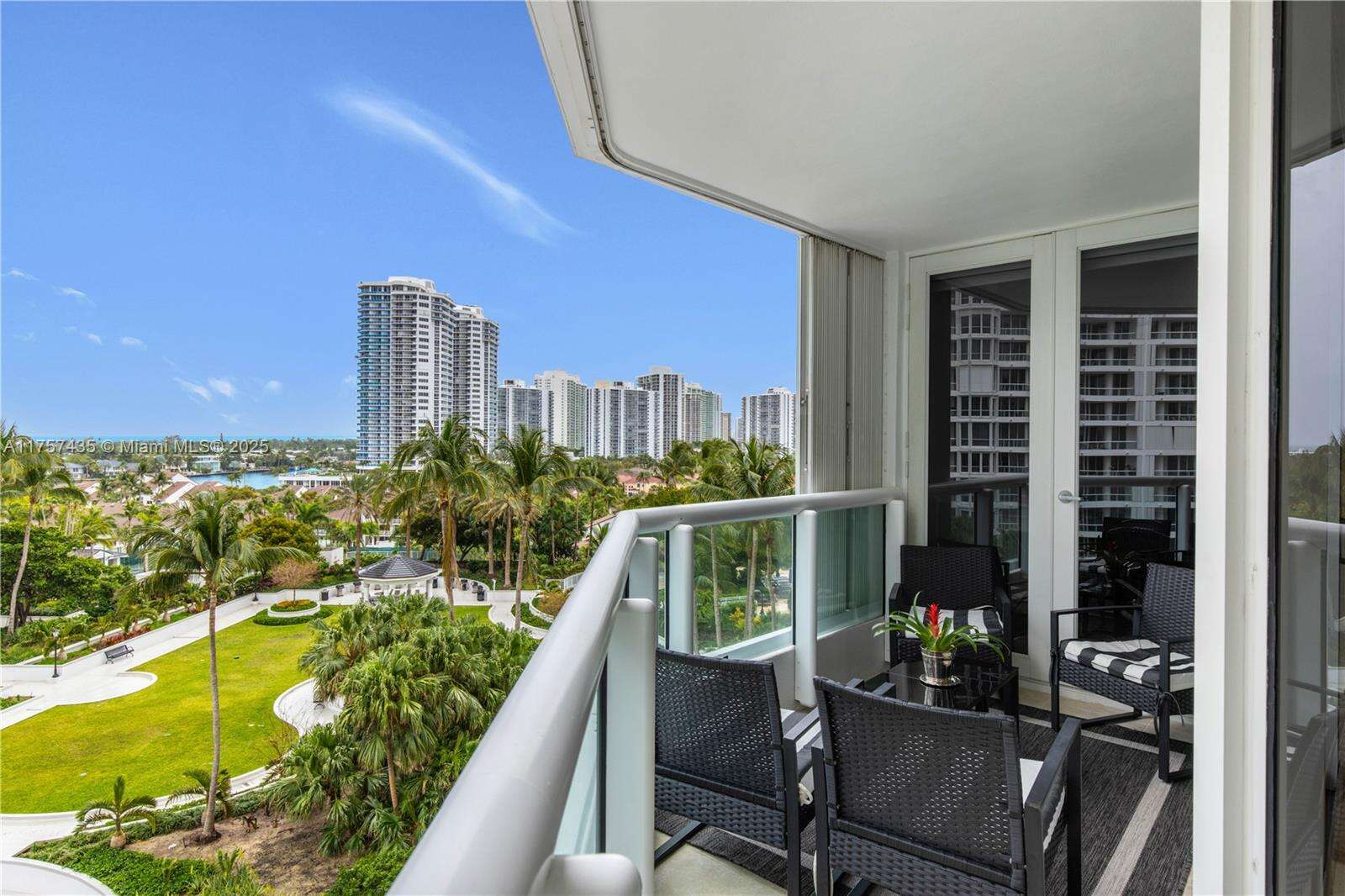 South Tower At The Point at 21055 Yacht Club Dr, Aventura, FL 33180 - For Sale photo 15
