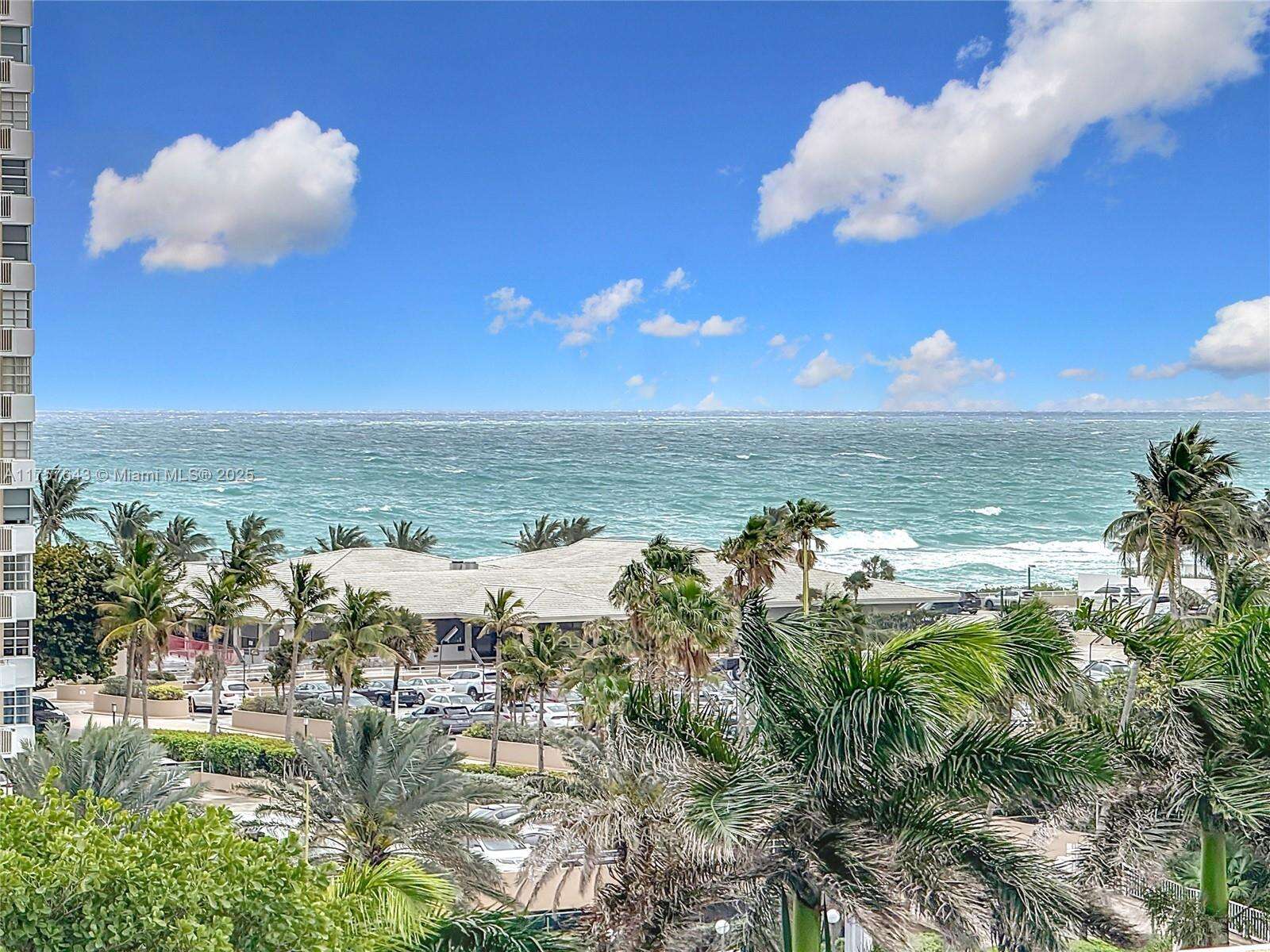 Ocean Marine Yacht Club Condos for Sale & Rent | Picture 1