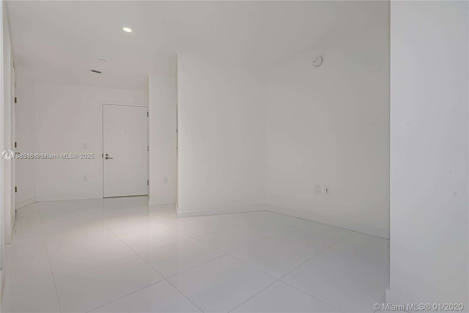 Paramount Miami Worldcenter at 851 1st Ave, Miami, FL 33132 - For Sale photo 12