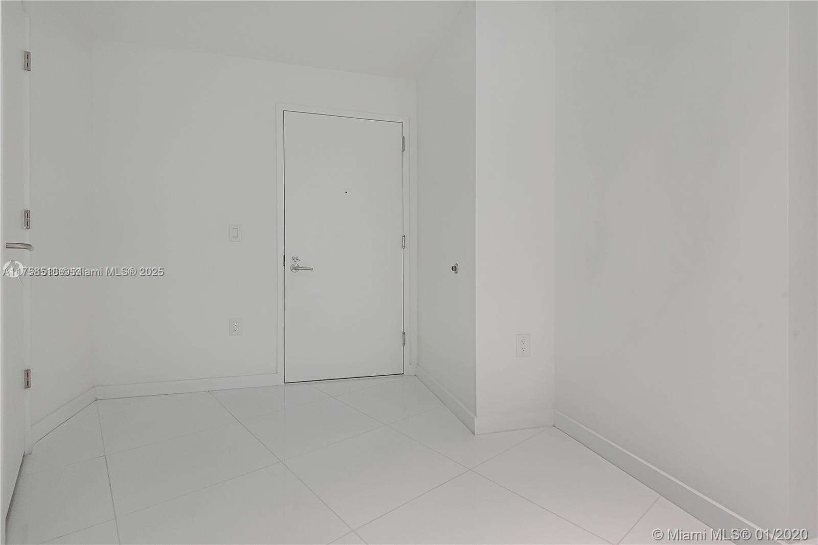 Paramount Miami Worldcenter at 851 1st Ave, Miami, FL 33132 - For Sale photo 15