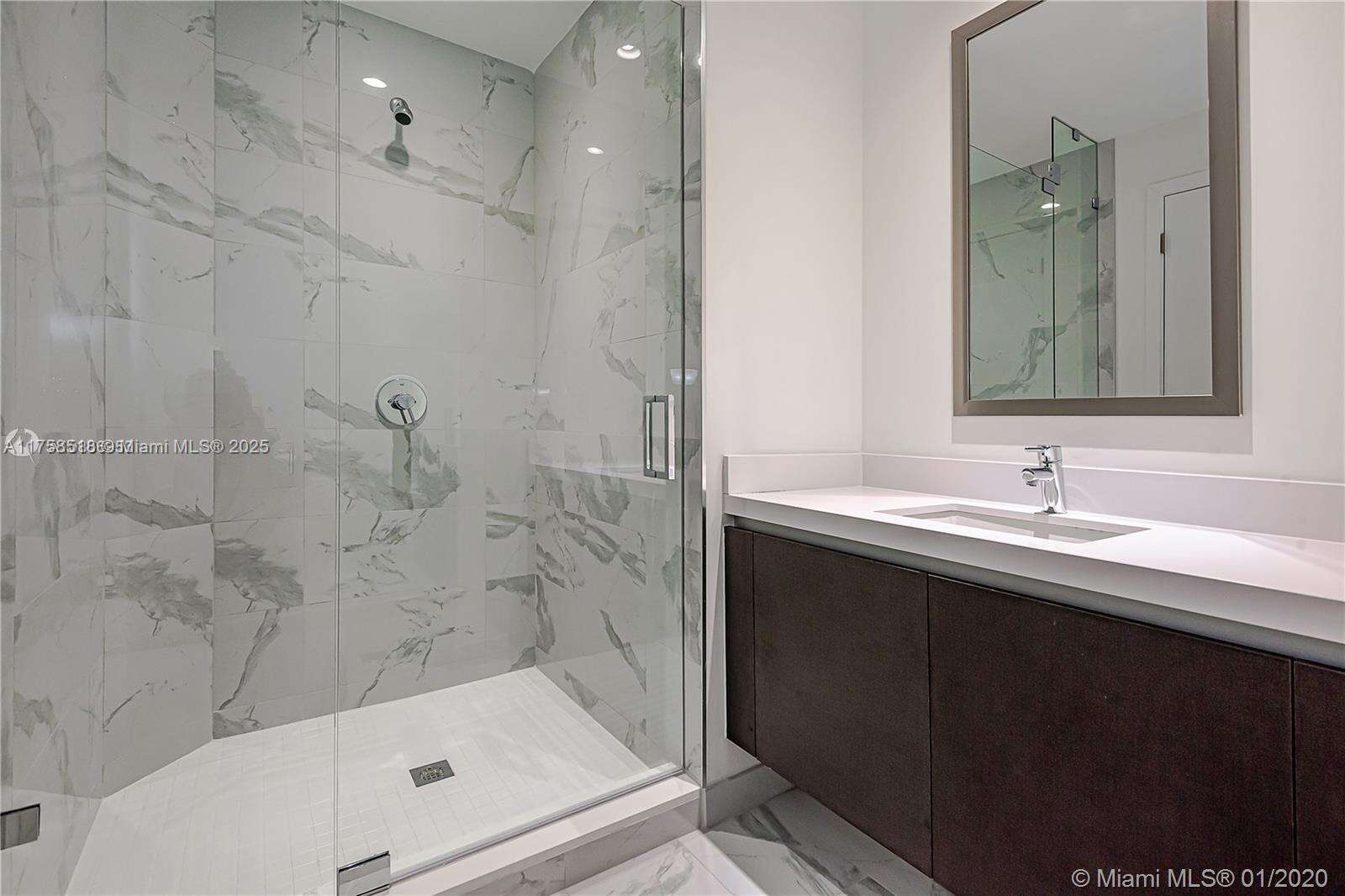 Paramount Miami Worldcenter at 851 1st Ave, Miami, FL 33132 - For Sale photo 16