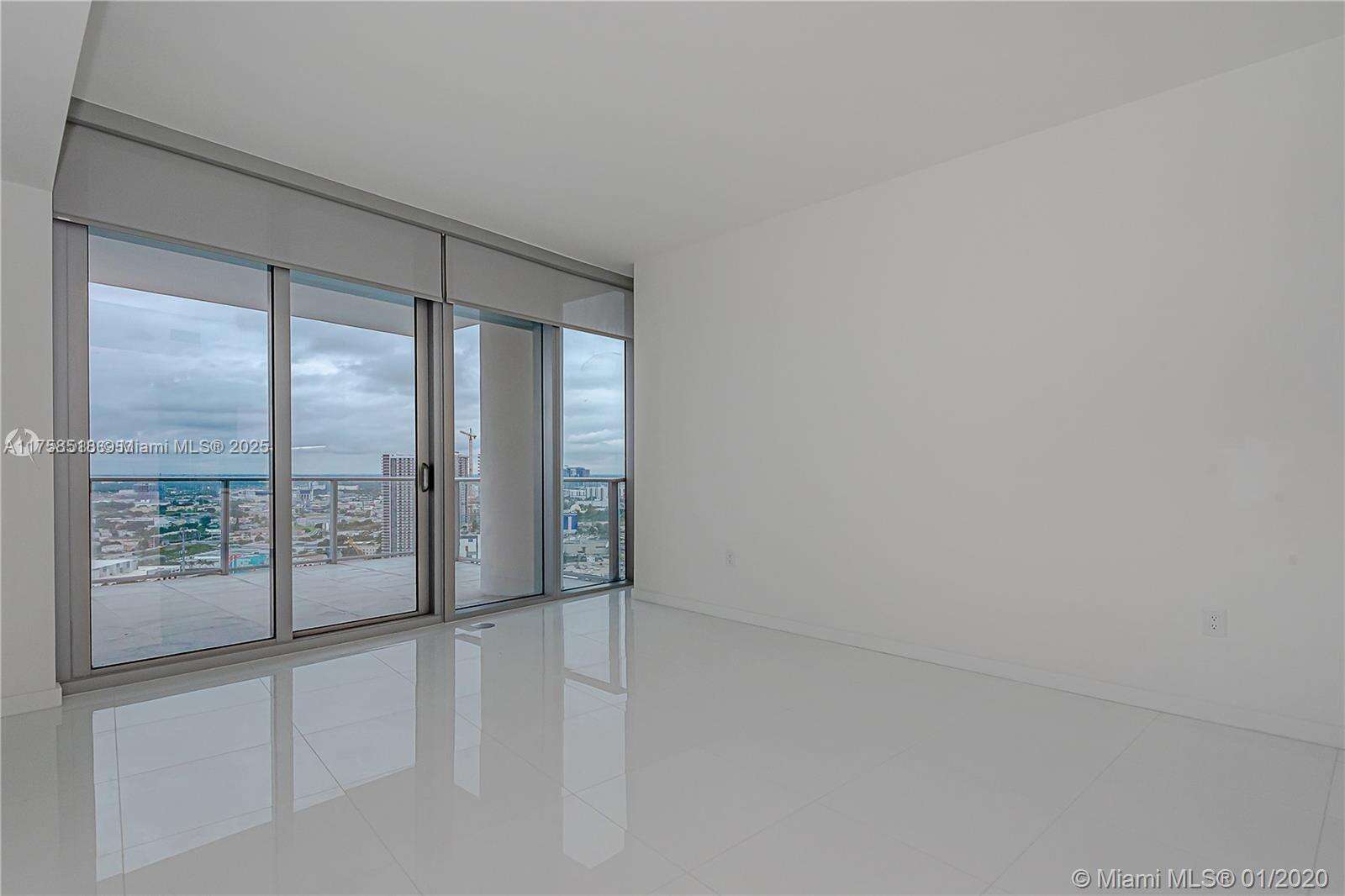 Paramount Miami Worldcenter at 851 1st Ave, Miami, FL 33132 - For Sale photo 3