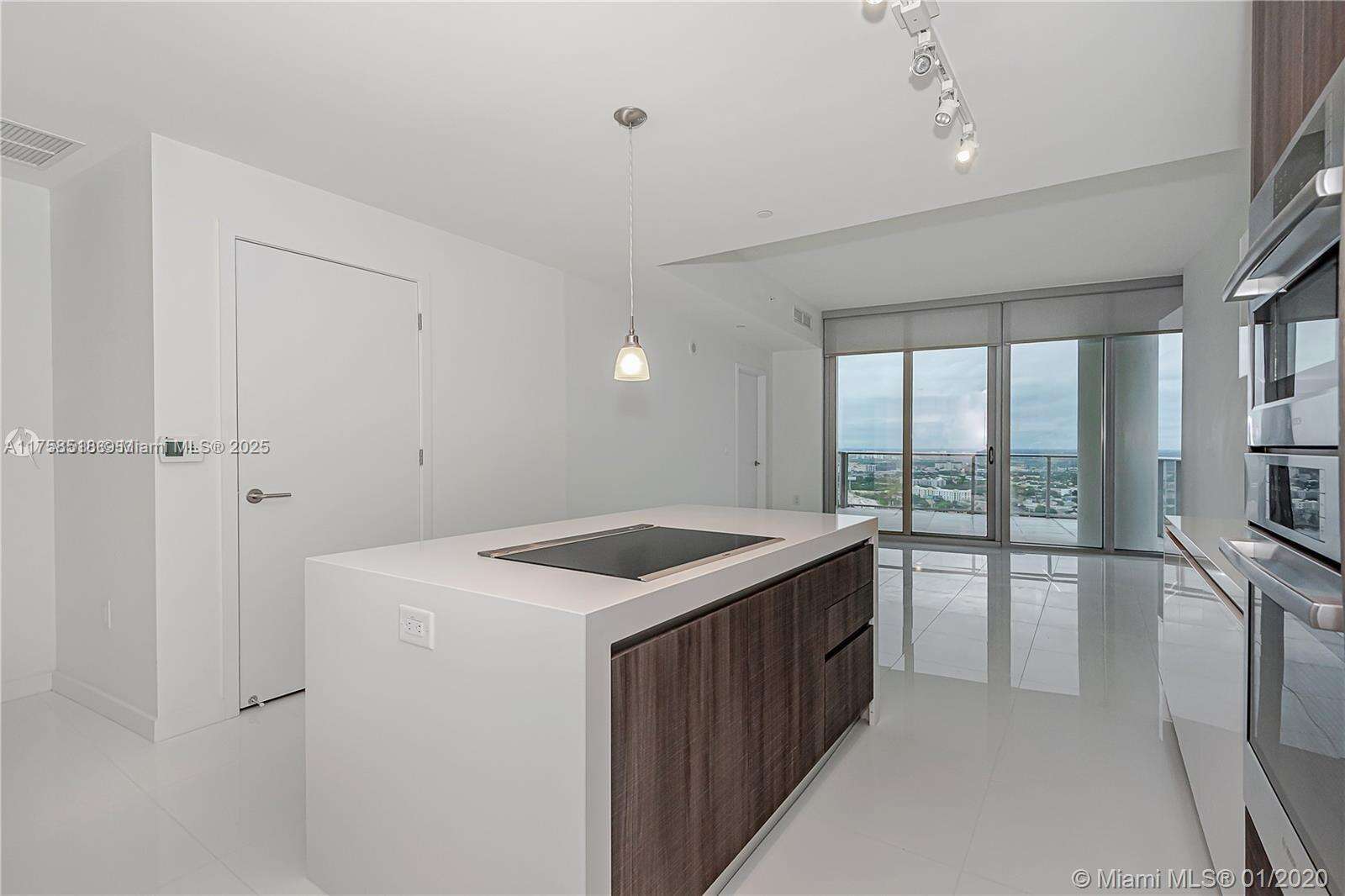 Paramount Miami Worldcenter at 851 1st Ave, Miami, FL 33132 - For Sale photo 10