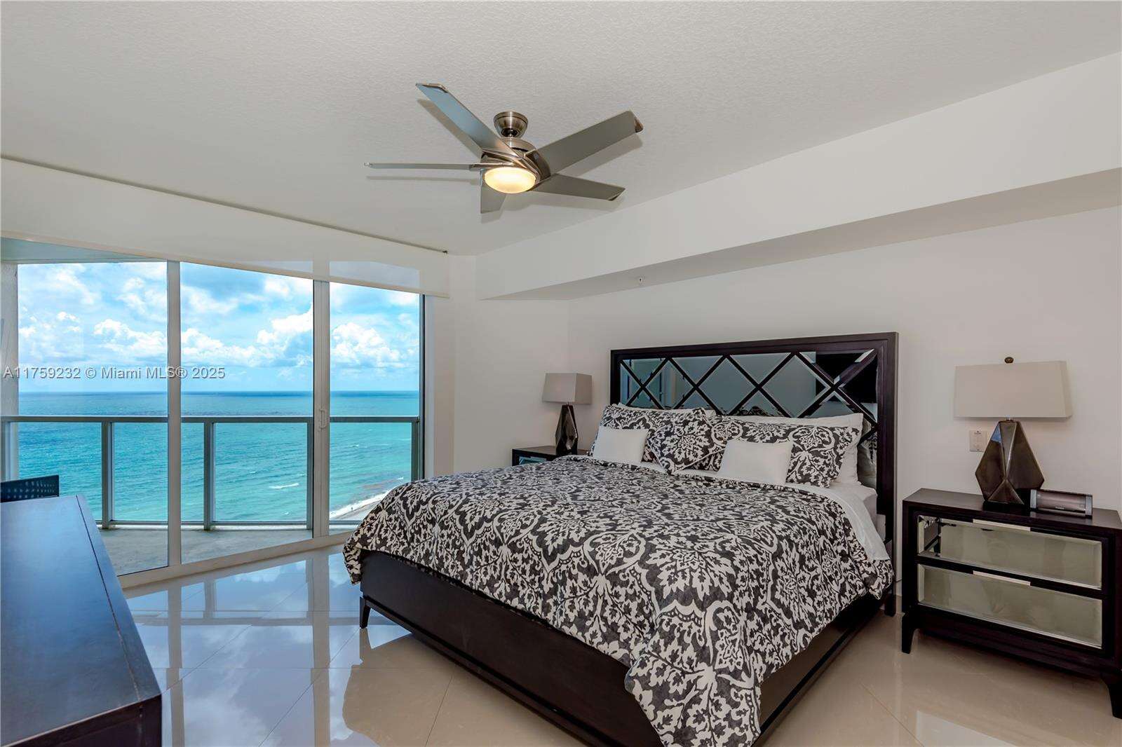 La Perla at 16699 Collins Ave, Sunny Isles Beach, FL 33160 - For Sale photo 14