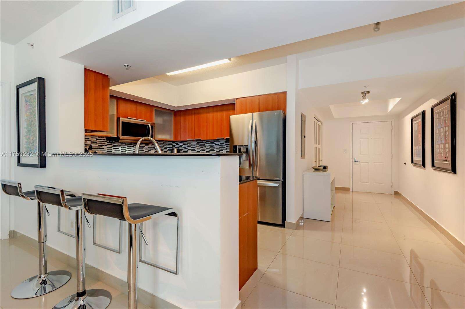 La Perla at 16699 Collins Ave, Sunny Isles Beach, FL 33160 - For Sale photo 3