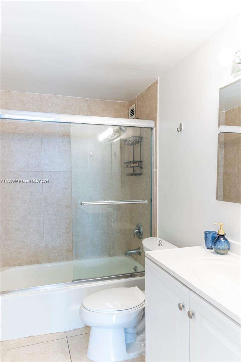 The Pavilion at Miami Beach, FL 33140 - For Sale photo 9