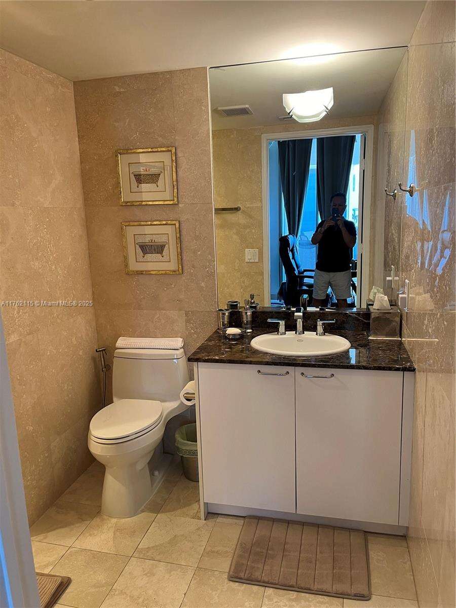 THE PINNACLE - 17555 Collins Ave, Sunny Isles Beach, FL 33160 | Picture 6