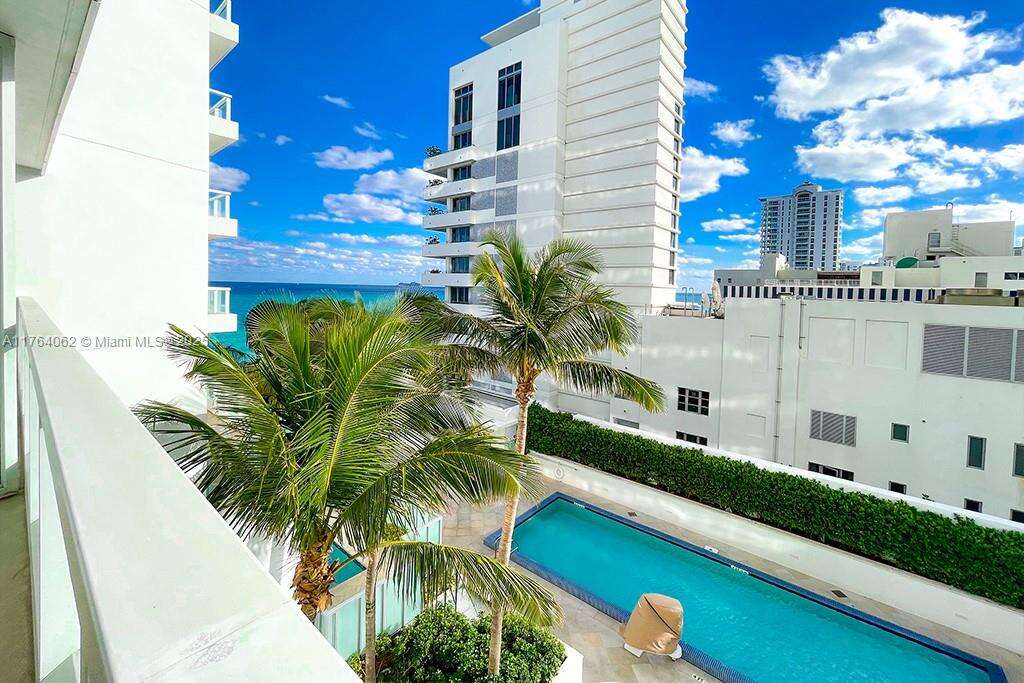 Fontainebleau 3 at 4391 Collins Ave, Miami Beach, FL 33140 - For Sale photo 1