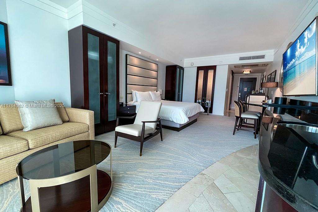 Fontainebleau 3 at 4391 Collins Ave, Miami Beach, FL 33140 - For Sale photo 3