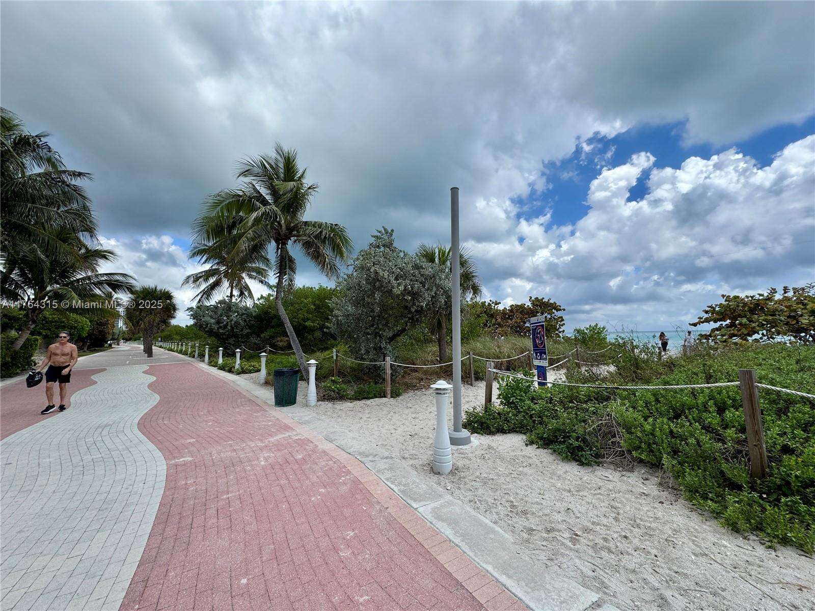 CASTLE BEACH CLUB - 5445 Collins Ave, Miami Beach, FL 33140 | Picture 22