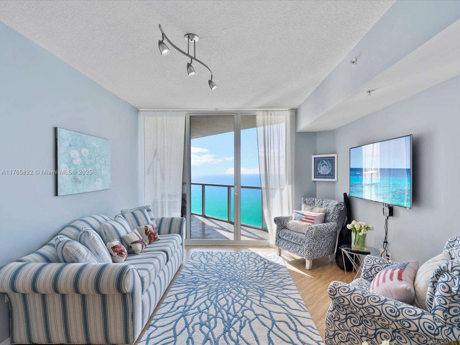 La Perla at 16699 Collins Ave, Sunny Isles Beach, FL 33160 - For Sale photo 2