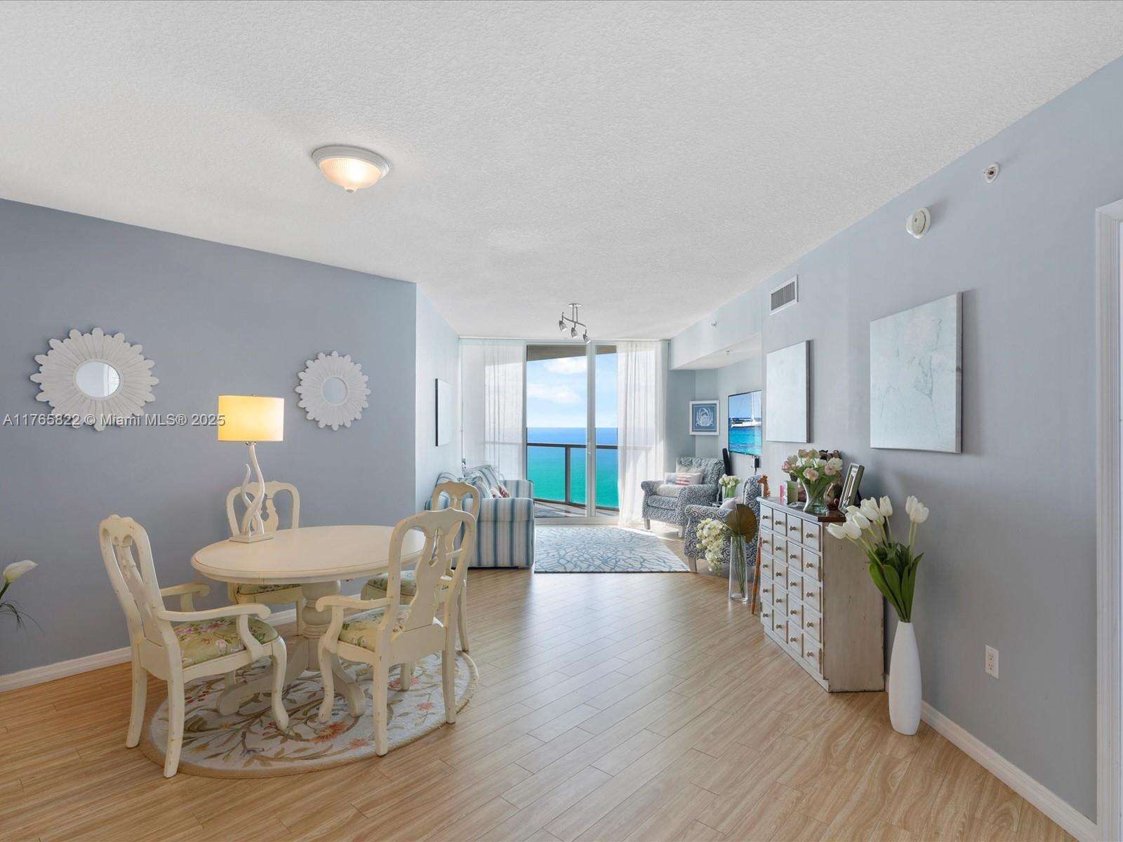 La Perla at 16699 Collins Ave, Sunny Isles Beach, FL 33160 - For Sale photo 12