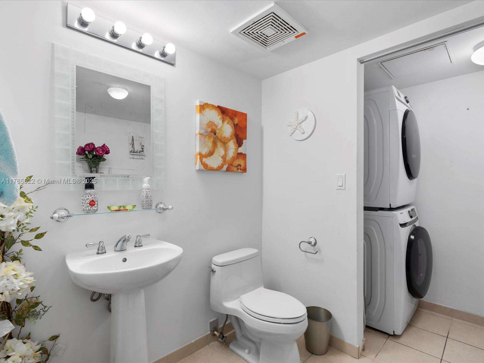 La Perla at 16699 Collins Ave, Sunny Isles Beach, FL 33160 - For Sale photo 20