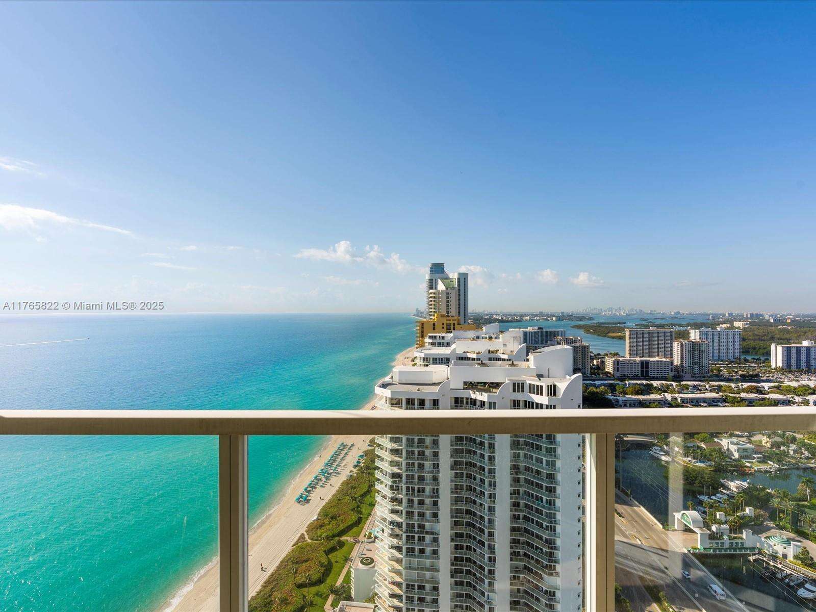 La Perla at 16699 Collins Ave, Sunny Isles Beach, FL 33160 - For Sale photo 30