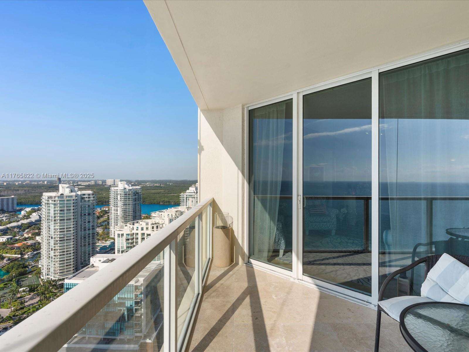 La Perla at 16699 Collins Ave, Sunny Isles Beach, FL 33160 - For Sale photo 35
