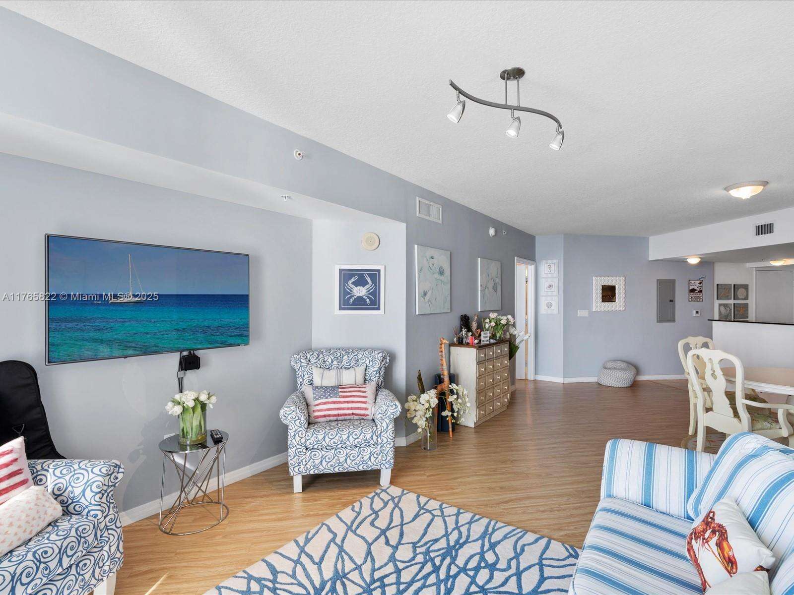 La Perla at 16699 Collins Ave, Sunny Isles Beach, FL 33160 - For Sale photo 7