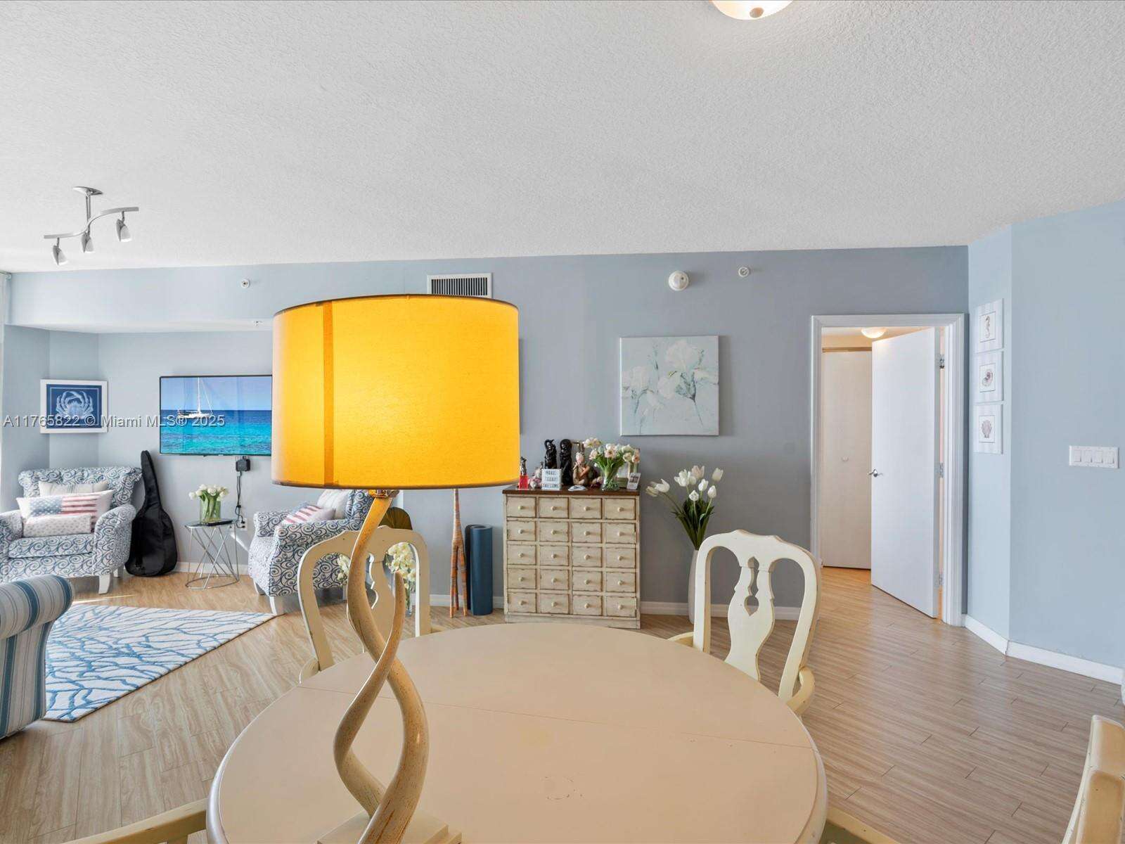 La Perla at 16699 Collins Ave, Sunny Isles Beach, FL 33160 - For Sale photo 8