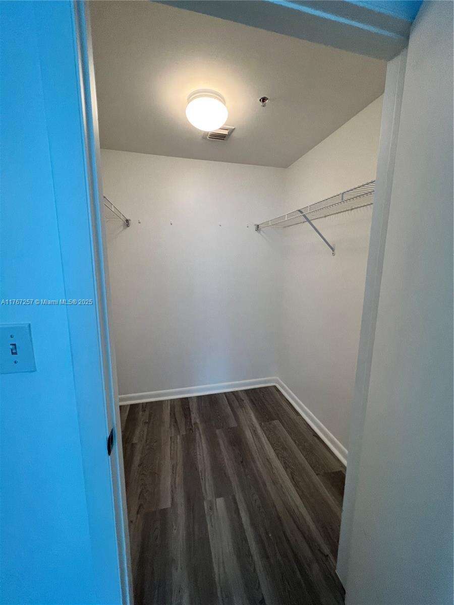 Vizcayne North at 244 Biscayne Blvd, Miami, FL 33132 - For Sale photo 17