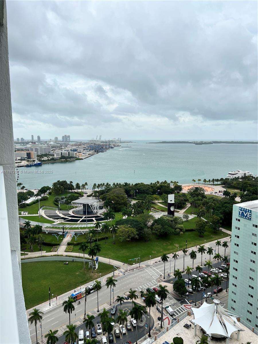 Vizcayne North at 244 Biscayne Blvd, Miami, FL 33132 - For Sale photo 20