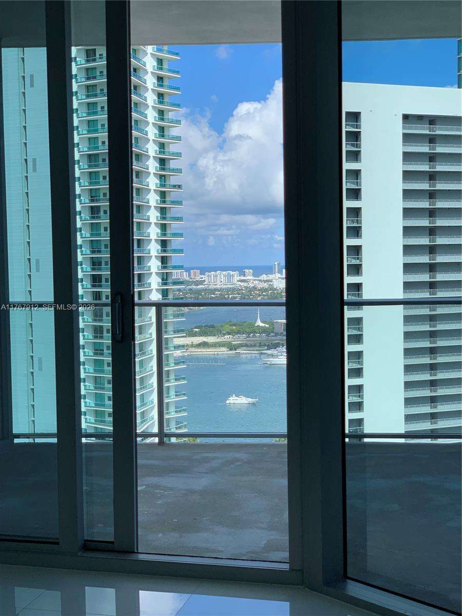 Paramount Miami Worldcenter at 851 1 Ave, Miami, FL 33132 - For Sale photo 14