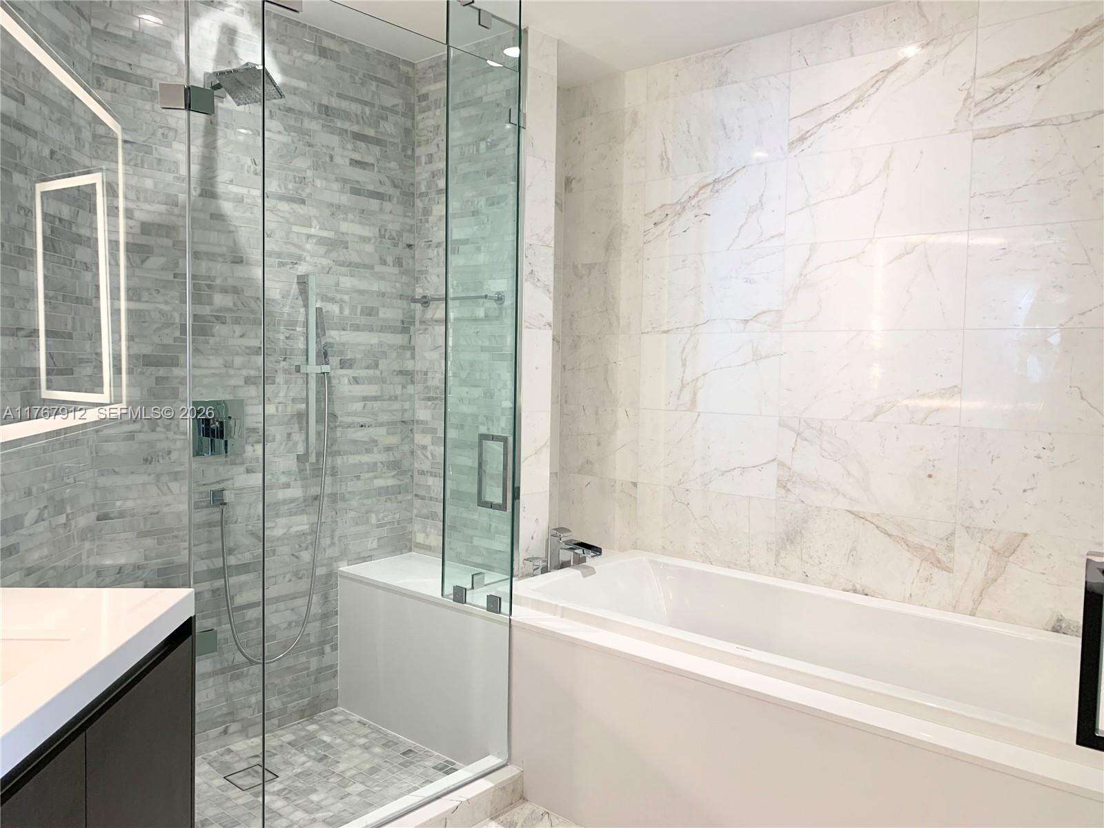 Paramount Miami Worldcenter at 851 1 Ave, Miami, FL 33132 - For Sale photo 15