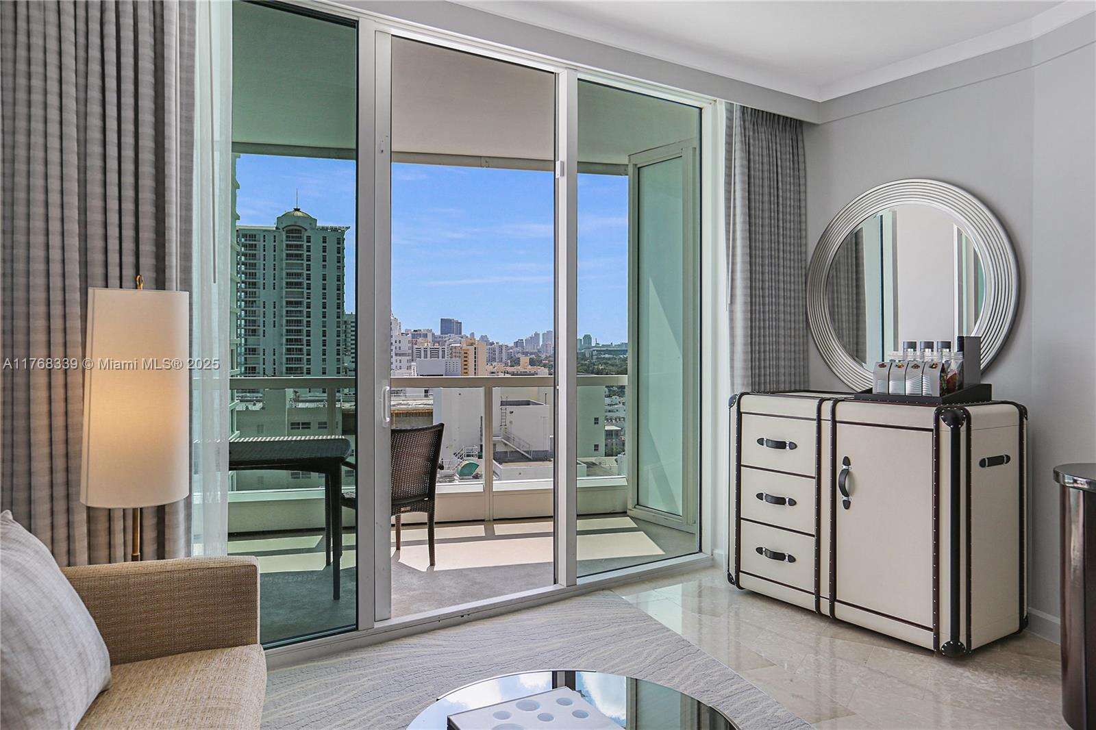 Fontainebleau 3 at 4391 Collins Ave, Miami Beach, FL 33140 - For Sale photo 4