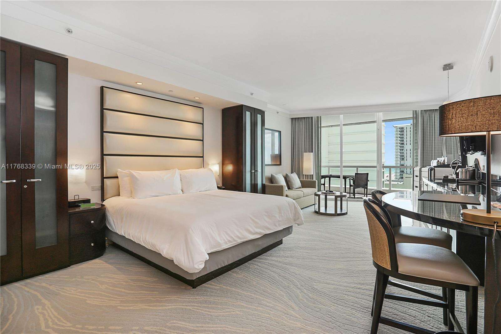 Fontainebleau 3 at 4391 Collins Ave, Miami Beach, FL 33140 - For Sale photo 6