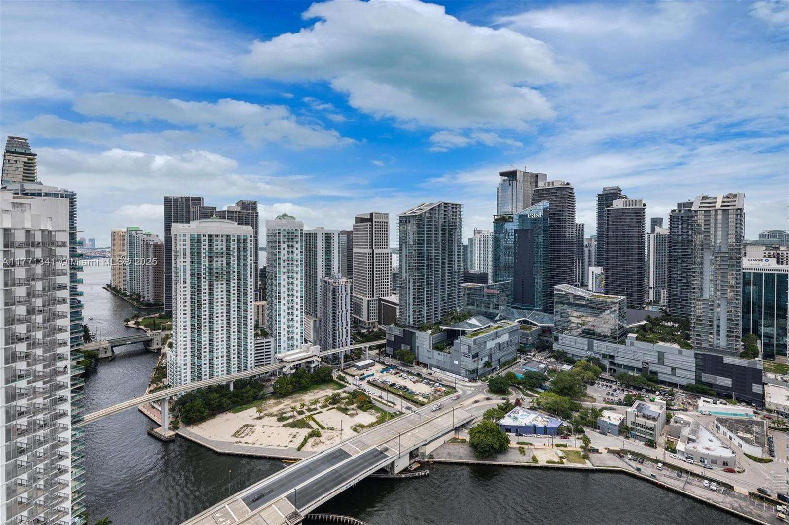 The Ivy at 90 3 St, Miami, FL 33130 - For Sale photo 1